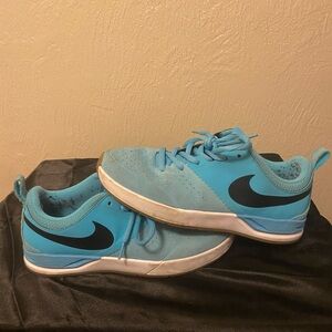 Nike Vibrant Blue Nike SB Lunarlon 9M Shoes